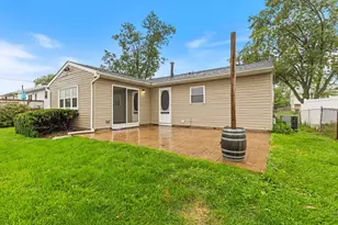 345 Hickory Ave, Romeoville, IL 60446 - Photo 17