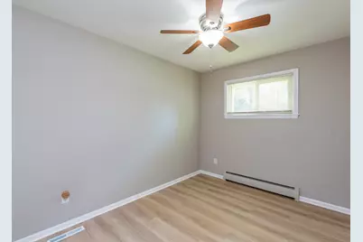 2701 Brnot Avenue, Waukegan, IL 60087 - Photo 17
