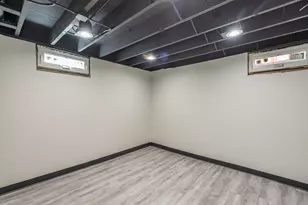 2701 Brnot Ave, Waukegan, IL 60087 - Photo 23
