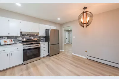 2701 Brnot Avenue, Waukegan, IL 60087 - Photo 9