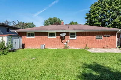 2701 Brnot Avenue, Waukegan, IL 60087 - Photo 27
