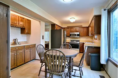 801 Pinebrook Drive, Lombard, IL 60148 - Photo 15