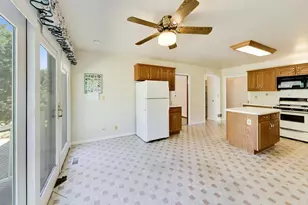911 Glenwood Ln, Glenview, IL 60025 - Photo 17