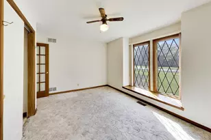 911 Glenwood Ln, Glenview, IL 60025 - Photo 25