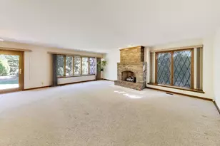 911 Glenwood Ln, Glenview, IL 60025 - Photo 7