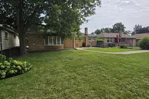 8634 Drake Ave, Skokie, IL 60076 - Photo 13