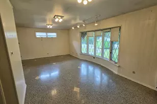 8634 Drake Ave, Skokie, IL 60076 - Photo 5