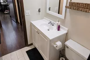 1302 E Washington St, Des Plaines, IL 60016 - Photo 19
