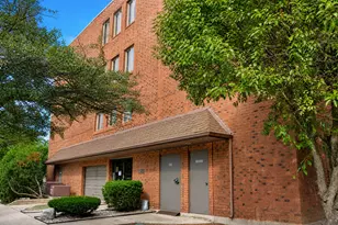 1302 E Washington St, Des Plaines, IL 60016 - Photo 3