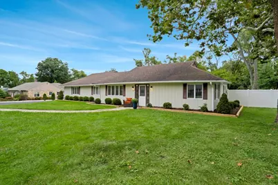 5613 Howard Avenue, La Grange Highlands, IL 60525 - Photo 3