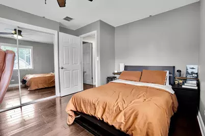 5613 Howard Avenue, La Grange Highlands, IL 60525 - Photo 25