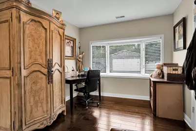 5613 Howard Avenue, La Grange Highlands, IL 60525 - Photo 31