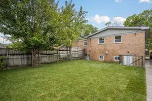9136 S Union Ave, Chicago, IL 60620 - Photo 21