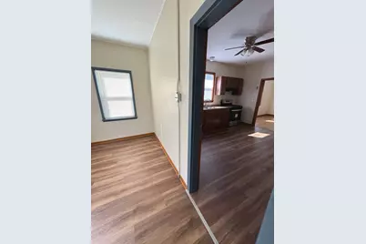 10653 S Mackinaw Avenue, Chicago, IL 60617 - Photo 5