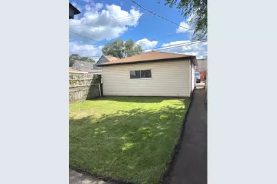 10653 S Mackinaw Avenue, Chicago, IL 60617 - Photo 21