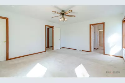 2724 Bluegrass Court, Grayslake, IL 60030 - Photo 25