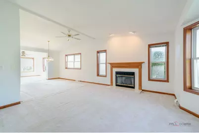 2724 Bluegrass Court, Grayslake, IL 60030 - Photo 5