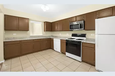 1081 Courtland Drive #1081, Buffalo Grove, IL 60089 - Photo 5