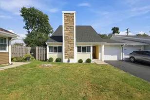 216 Robbin Dr, Romeoville, IL 60446 - Photo 3