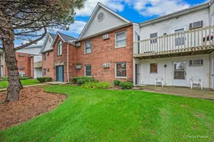 1372 Cunat Ct, Lake in the Hills, IL 60156 - Photo 1