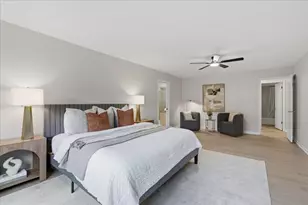 4568 Lindenwood Ln, Northbrook, IL 60062 - Photo 5