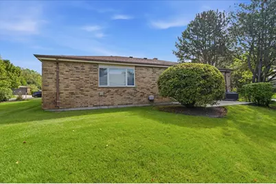 4568 Lindenwood Lane, Northbrook, IL 60062 - Photo 23