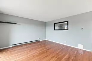 700 N Briar Hill Ln, Addison, IL 60101 - Photo 11