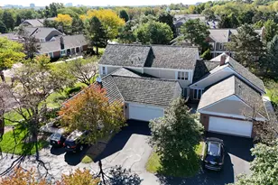 1393 Shire Cir, Inverness, IL 60067 - Photo 15