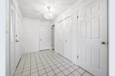 1393 Shire Circle #2, Inverness, IL 60067 - Photo 5