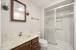 1393 Shire Cir, Inverness, IL 60067 - Photo 19