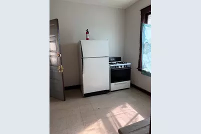 911 W 84th Street, Chicago, IL 60620 - Photo 7