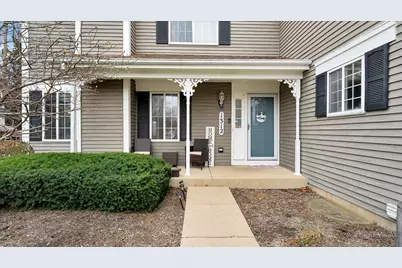 1312 Sandhurst Lane #1312, South Elgin, IL 60177 - Photo 3