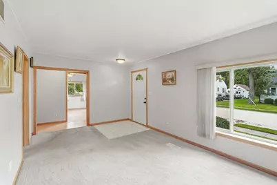 341 W Wood Avenue, Peotone, IL 60468 - Photo 5