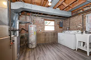 4024 W 106th St, Oak Lawn, IL 60453 - Photo 9