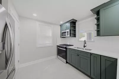 8252 S Marshfield Avenue, Chicago, IL 60620 - Photo 7