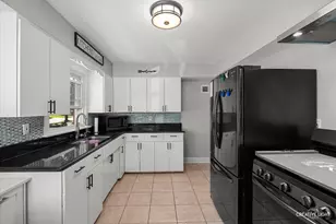 805 Alann Dr, Joliet, IL 60435 - Photo 5