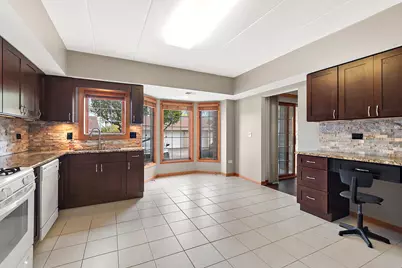 7747 Bristol Park Drive #1SE, Tinley Park, IL 60477 - Photo 5