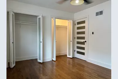 2538 W Arthur Avenue #2, Chicago, IL 60645 - Photo 11