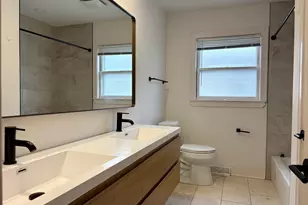 2538 W Arthur Ave, Chicago, IL 60645 - Photo 19