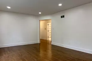 2538 W Arthur Ave, Chicago, IL 60645 - Photo 15