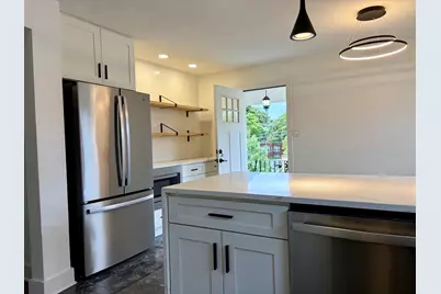 2538 W Arthur Avenue #2, Chicago, IL 60645 - Photo 5