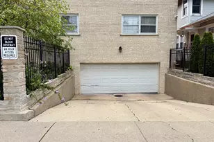 2538 W Arthur Ave, Chicago, IL 60645 - Photo 25