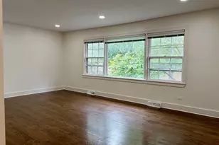 2538 W Arthur Ave, Chicago, IL 60645 - Photo 13