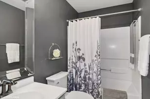 1252 Marywood Ct, Aurora, IL 60505 - Photo 11