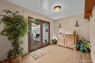 23W328 Great Western Ave, Glen Ellyn, IL 60137 - Photo 9