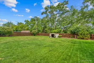 23W328 Great Western Ave, Glen Ellyn, IL 60137 - Photo 27