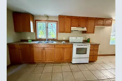 9728 Smythe Avenue, Machesney Park, IL 61115 - Photo 5