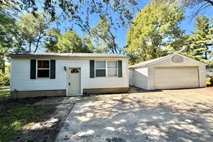 9728 Smythe Ave, Machesney Park, IL 61115 - Photo 1