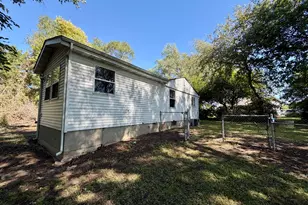 9728 Smythe Ave, Machesney Park, IL 61115 - Photo 3