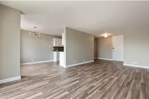 7061 N Kedzie Ave, Chicago, IL 60645 - Photo 3
